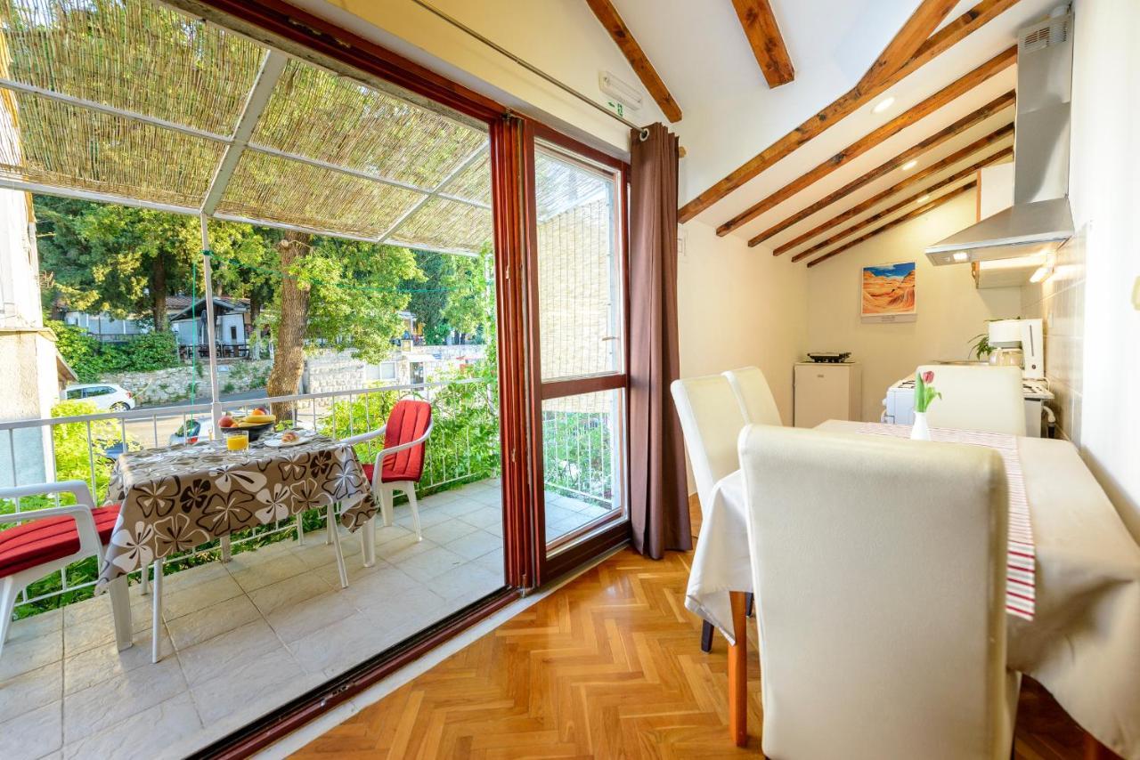 Beach Lapad Apartment Villa Tolja دوبروفينك المظهر الخارجي الصورة